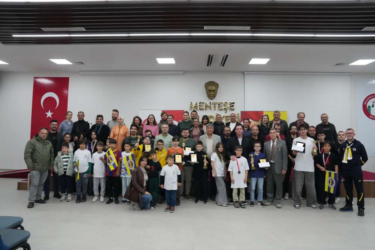 Menteşe’de 23 Nisan’a Satrançla Anlamlı Kutlama 5